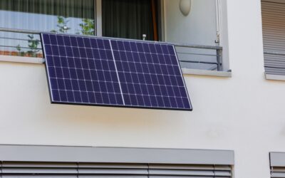 Plug-In Solar: Expanding Energy Access Beyond the Rooftop